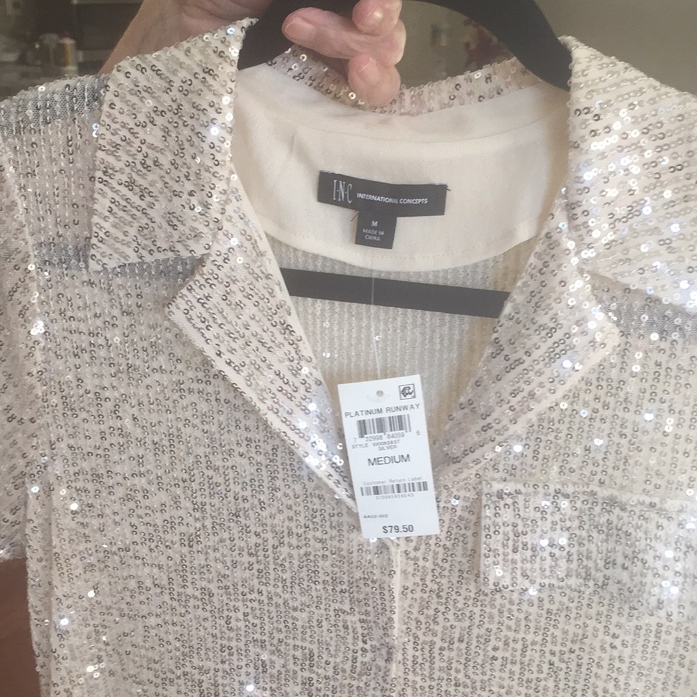 Top - Picture 3 of 3